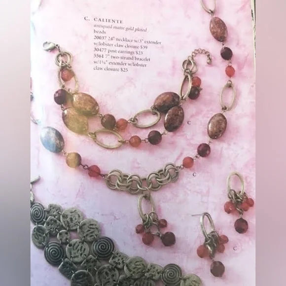 Retired Premier Designs “Caliente” Red Beaded Statement Necklace – Antique Gold - Picture 8 of 8